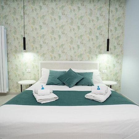 Mida'S Boutique Rooms Napoli Eksteriør billede